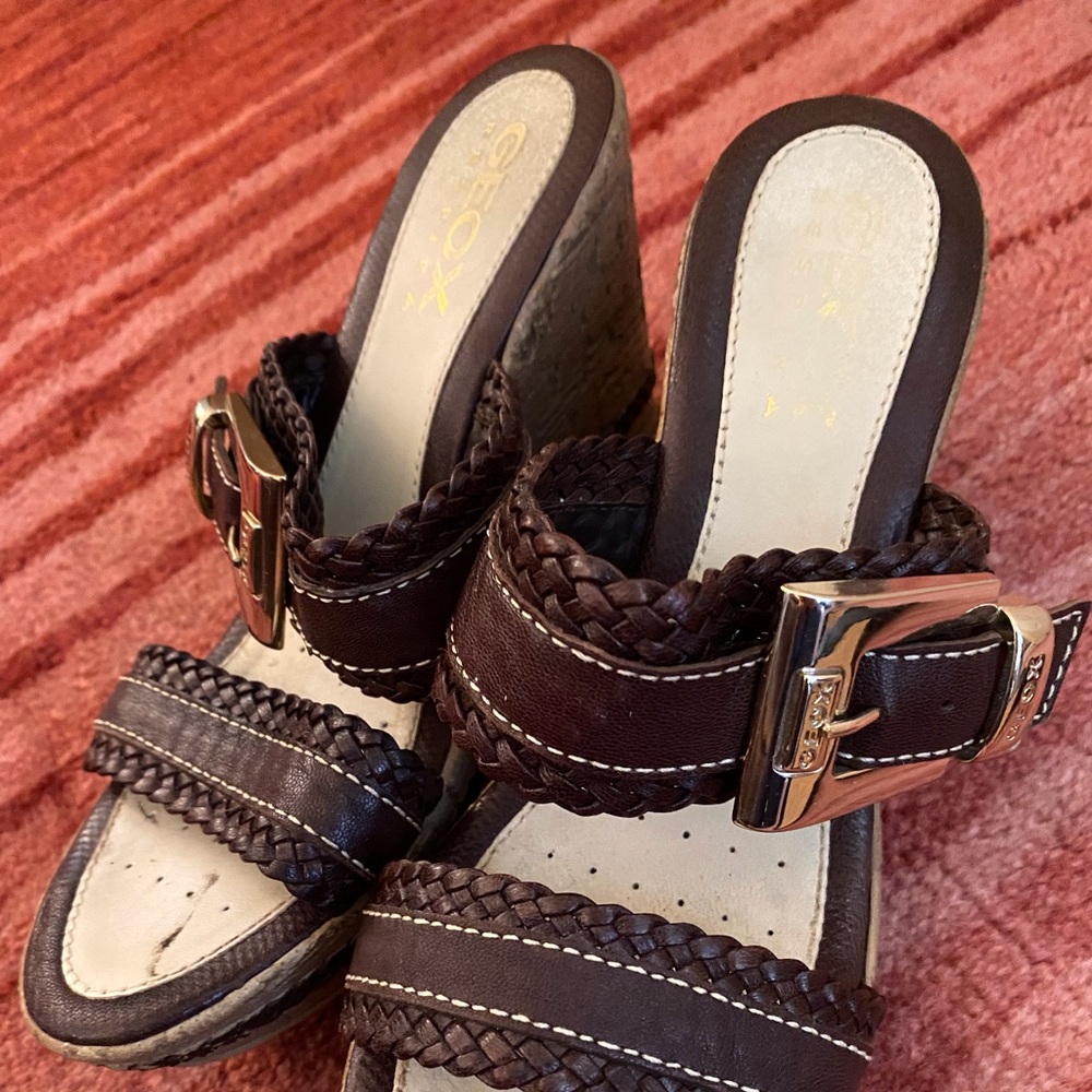 GEOX SLIDES  SZ 38. Cork Wedge Comfortable!